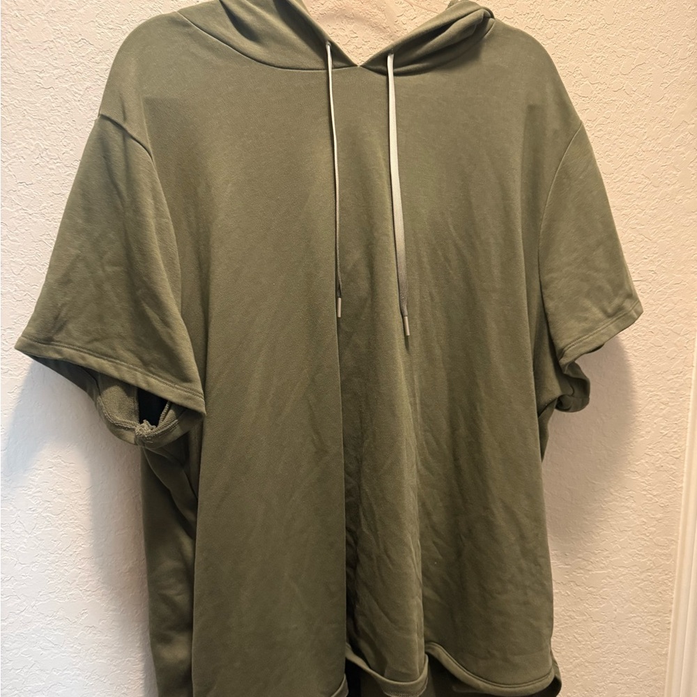 LIVI Olive  Short Sleeve Hooded French Terry top Size 26/28 - Picture 2 of 9